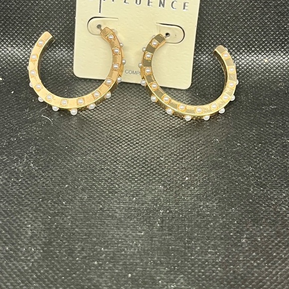 Influence Jewelry - Influence Gold and Pearl Studded Hoop Earrings